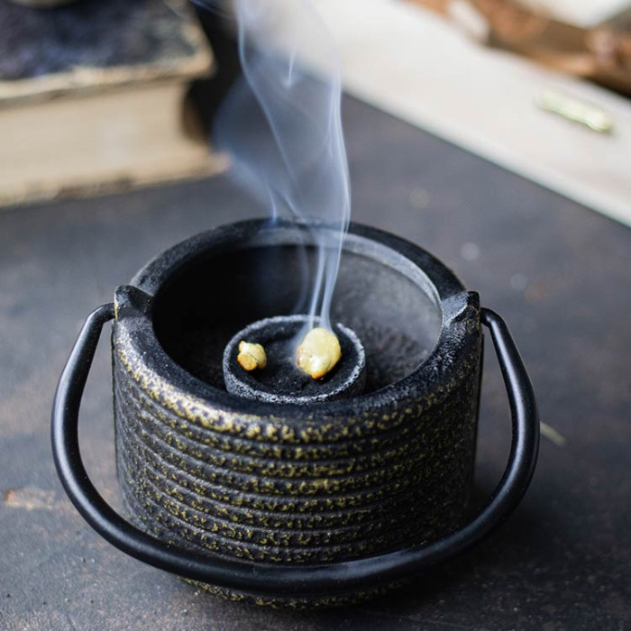 Brûle encens en laiton pour cordelettes népalaises